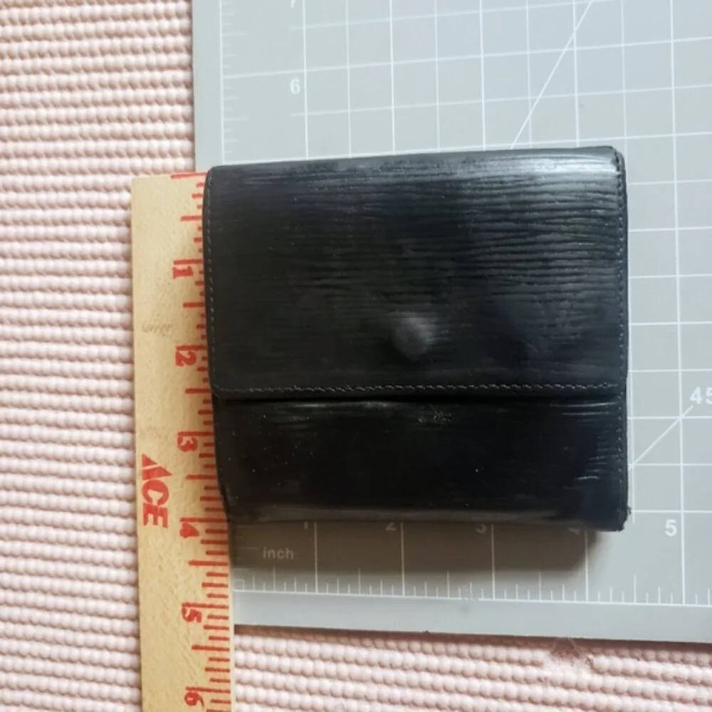 Louis Vuitton Epi Elise Wallet - Black